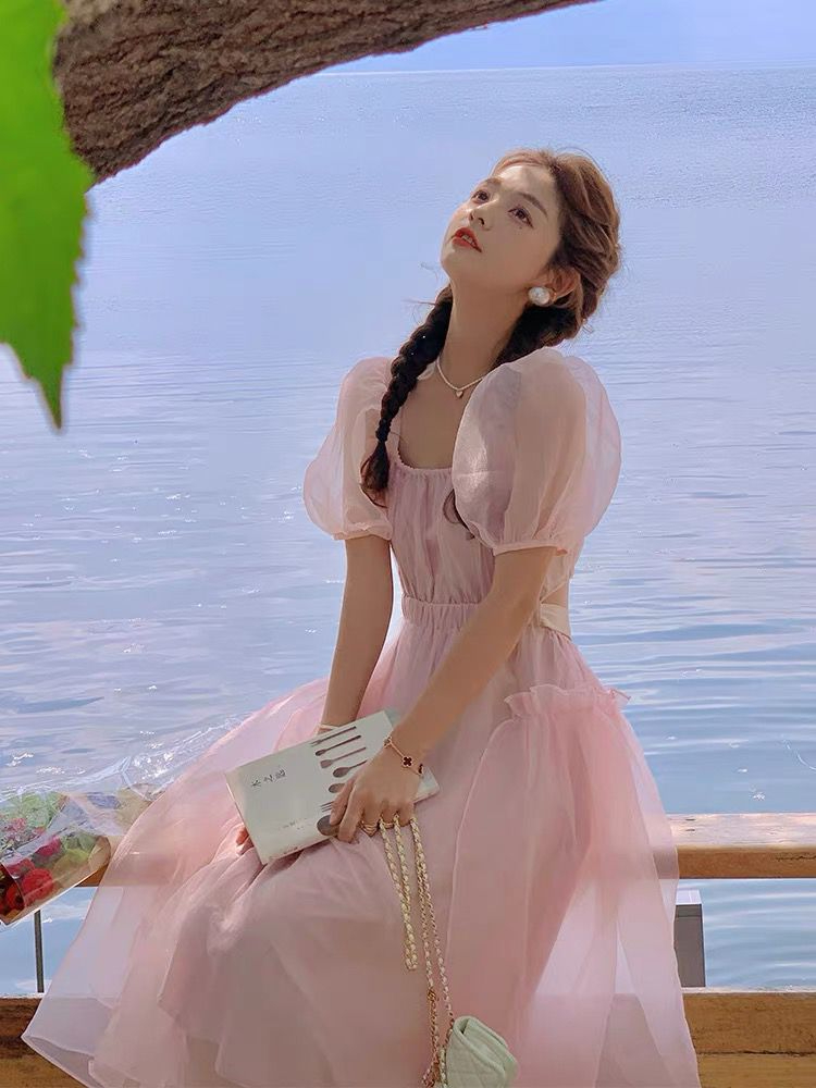 法式甜美露背蝴蝶結設計感仙女裙夏新款泡泡袖氣質收腰連衣裙