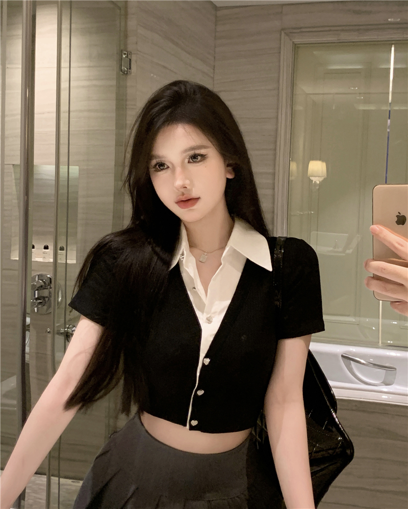 Real shot ~ pure lust style fake two-piece lapel knitted top for women, short, slim, sexy short-sleeved shirt