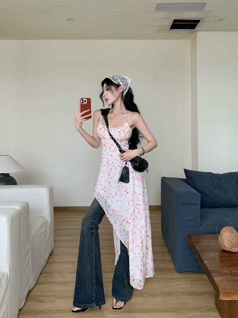 實拍花兒與少年趙昭儀同款碎花吊帶連衣裙小眾不規則收腰長裙