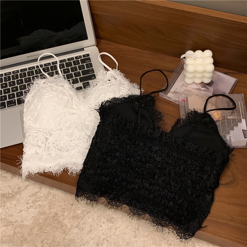 Real shots of hot girls with lace suspenders, pure lust tops, summer niche white vests for women to wear outside and inside