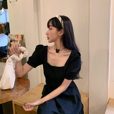 2024庫存足有氨優質版小黑裙顯瘦法式方領過膝長款連衣裙女