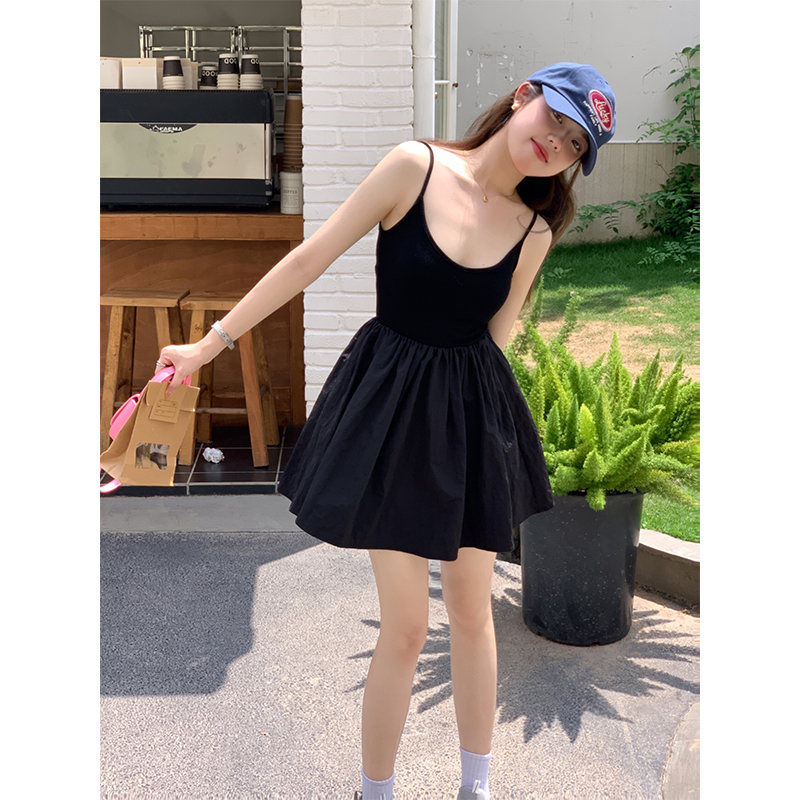 Real shot niche design sweet and spicy girl sexy splicing playful suspender skirt 2024 high waist a line skirt dress