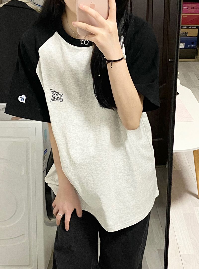 純棉210克精梳緊密後包領240斤大碼刺繡撞色t恤女