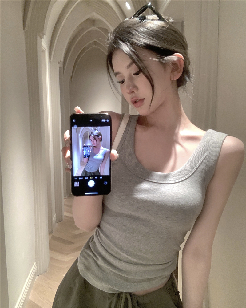 實拍~版型好到爆！人人穿顯瘦U領寬肩帶遮副乳吊帶背心