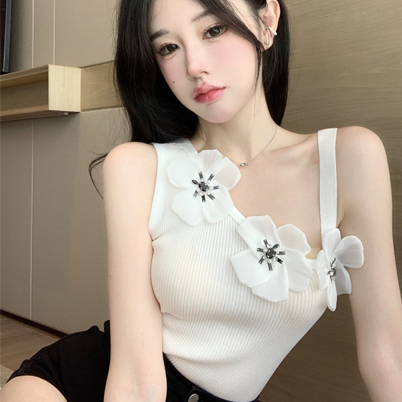 天貓質量性感小心機顯瘦吊帶背心女時尚打底衫復古露肩上衣