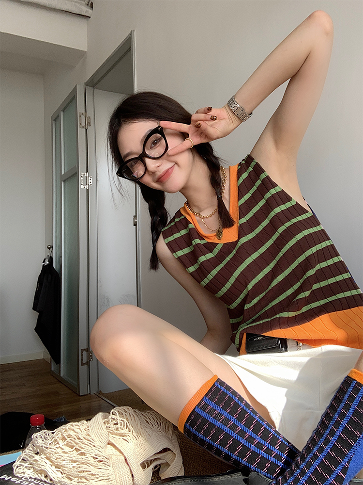 Ouyang Contrast Color Striped Knitted Vest Suspender Women's Summer Design Niche V-neck Bottoming Top