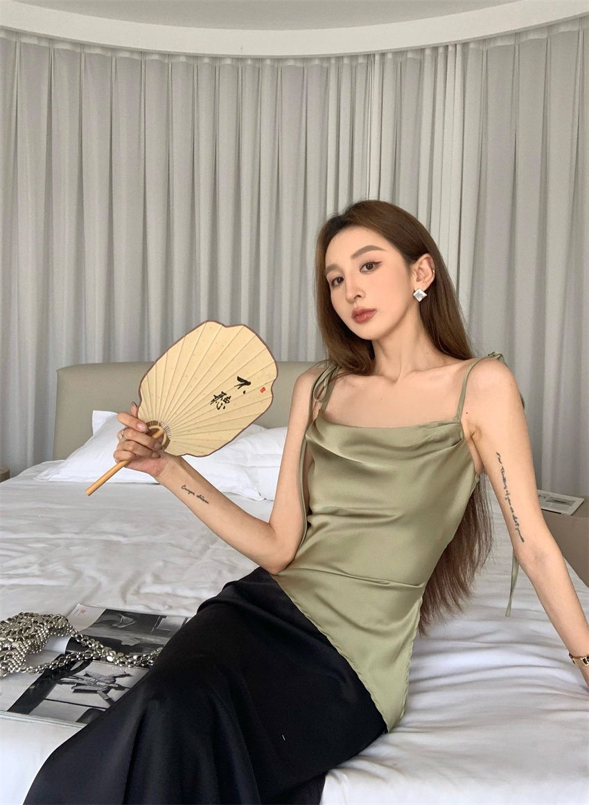 實拍  純欲優雅洋氣不規則吊帶上衣
