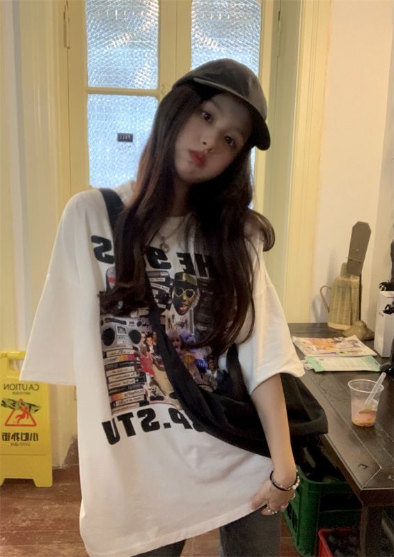 美式復古印花白色短袖T恤女夏季2024新款圓領寬鬆顯瘦中長款上衣