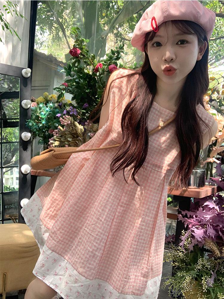 Actual shot of spring and summer Korean chic simple and sweet pink plaid tank top doll skirt