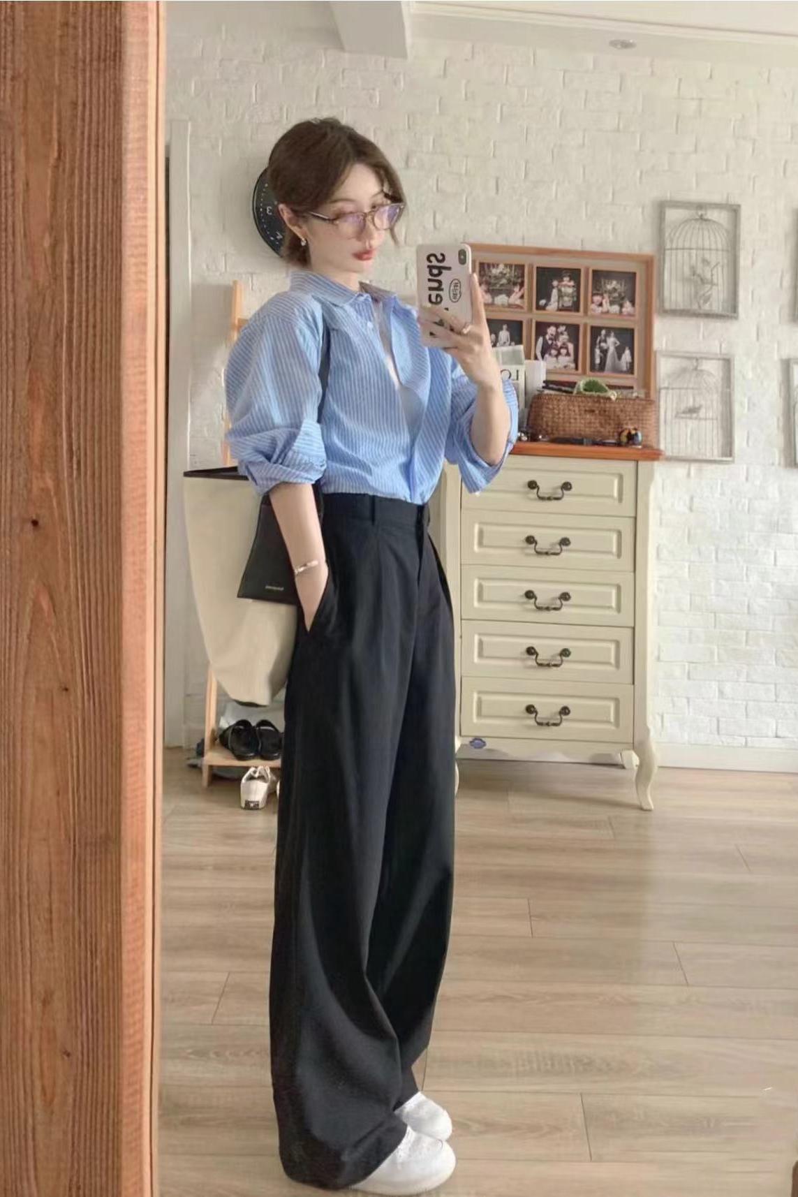早春季女裝新款茶系穿搭配一整套時尚減齡漂亮洋氣上衣兩件套