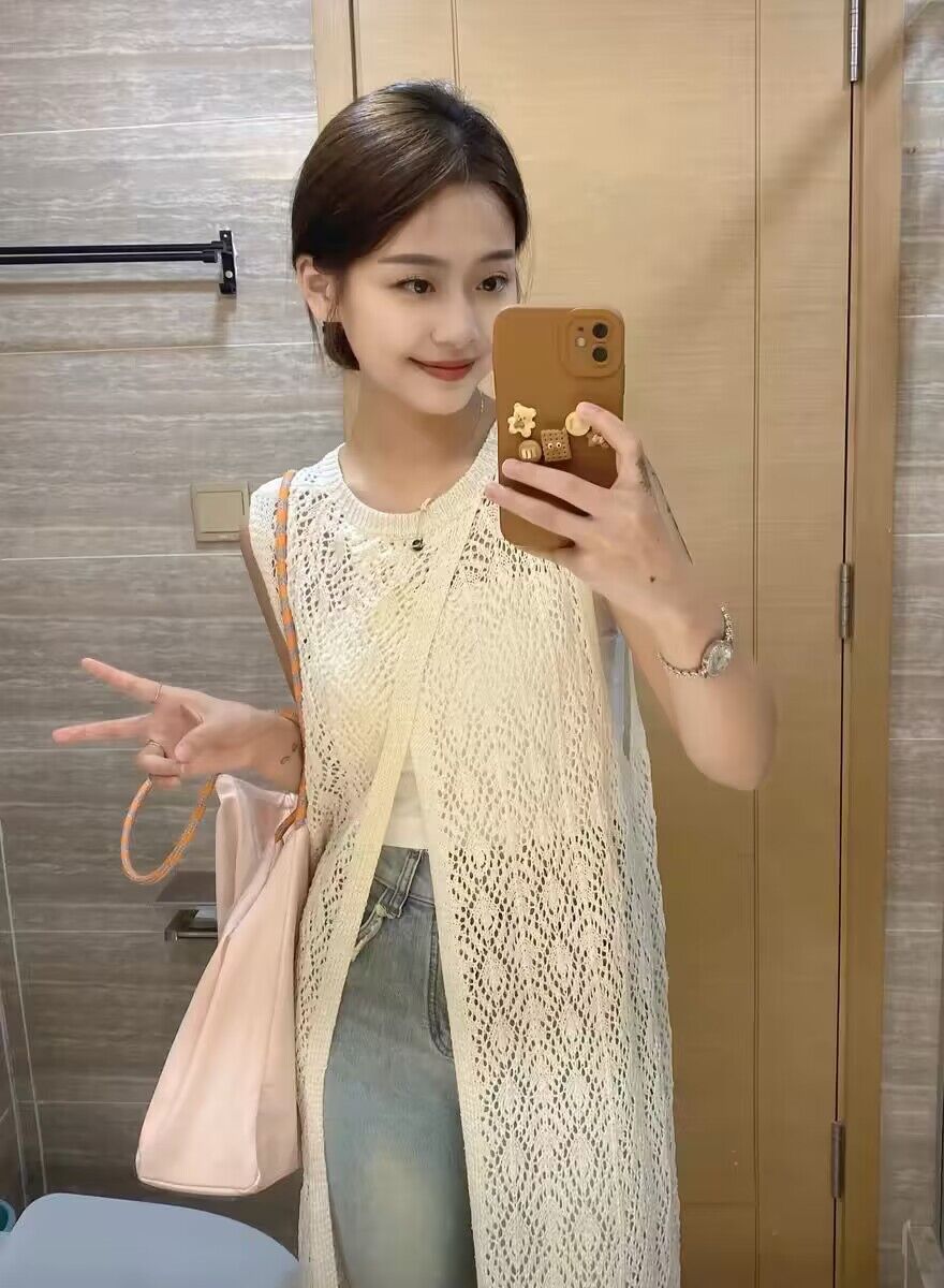 法式復古鏤空繡花冰絲針織衫女夏季新款外搭無袖中長款開叉上衣潮