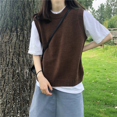 2024 Early Spring Korean Style Retro Hong Kong Style Sweater Vest Women's Round Neck Pullover Stacked Knitted Vest Autumn Black Top