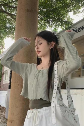 Real shot of hot girl suspender cardigan two-piece set summer new style chic salt style tops for women