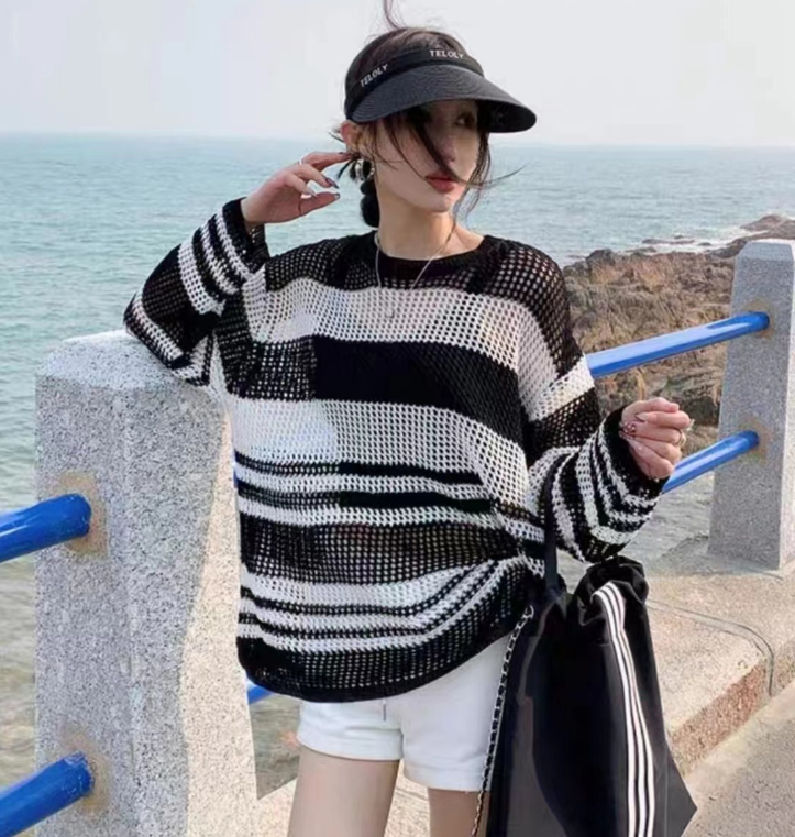 夏季新款大碼女裝黑白撞色套頭圓領寬鬆長袖鏤空衫條紋針織衫