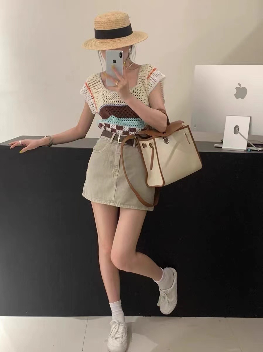 方領鏤空針織衫女夏季新款設計感小眾洋氣百搭韓系短款小上衣