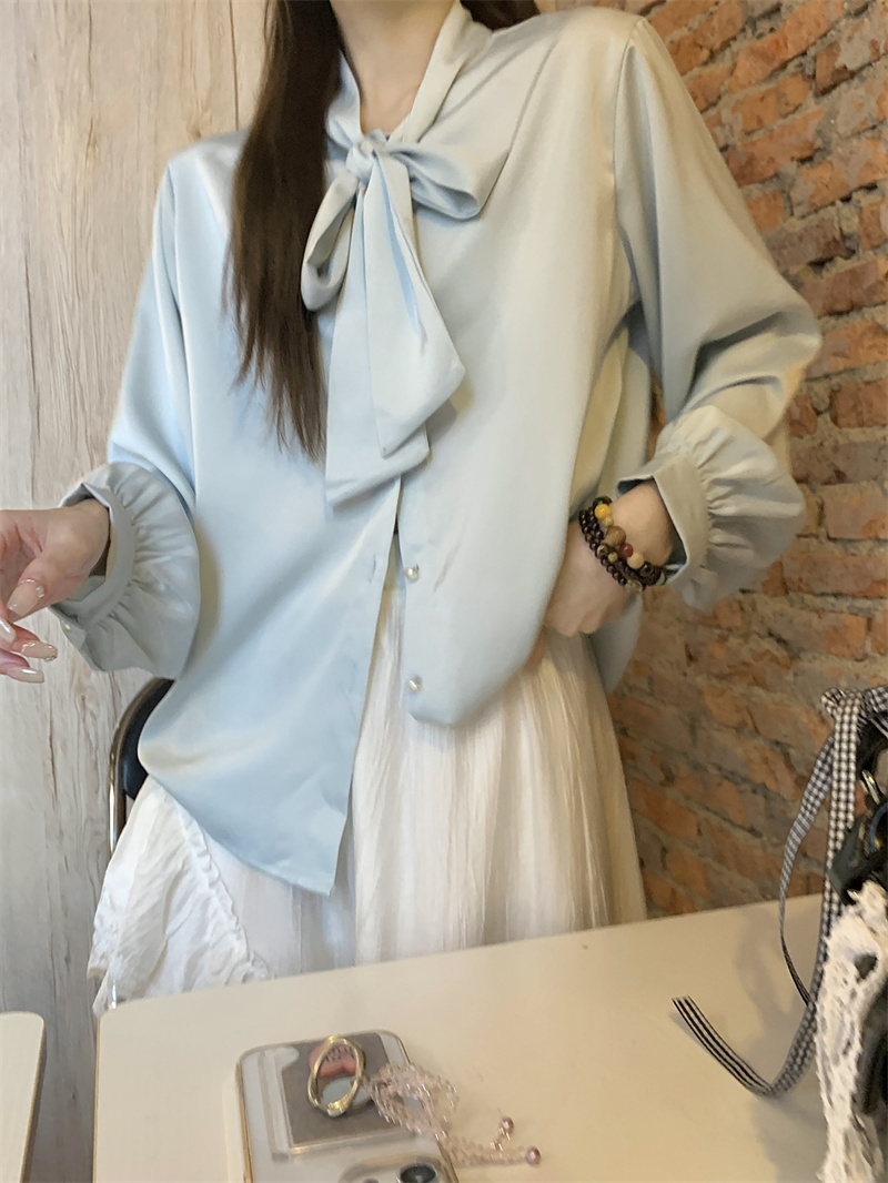 Actual shot ~ French satin blue butterfly ribbon shirt with design and temperament, loose long-sleeved shirt
