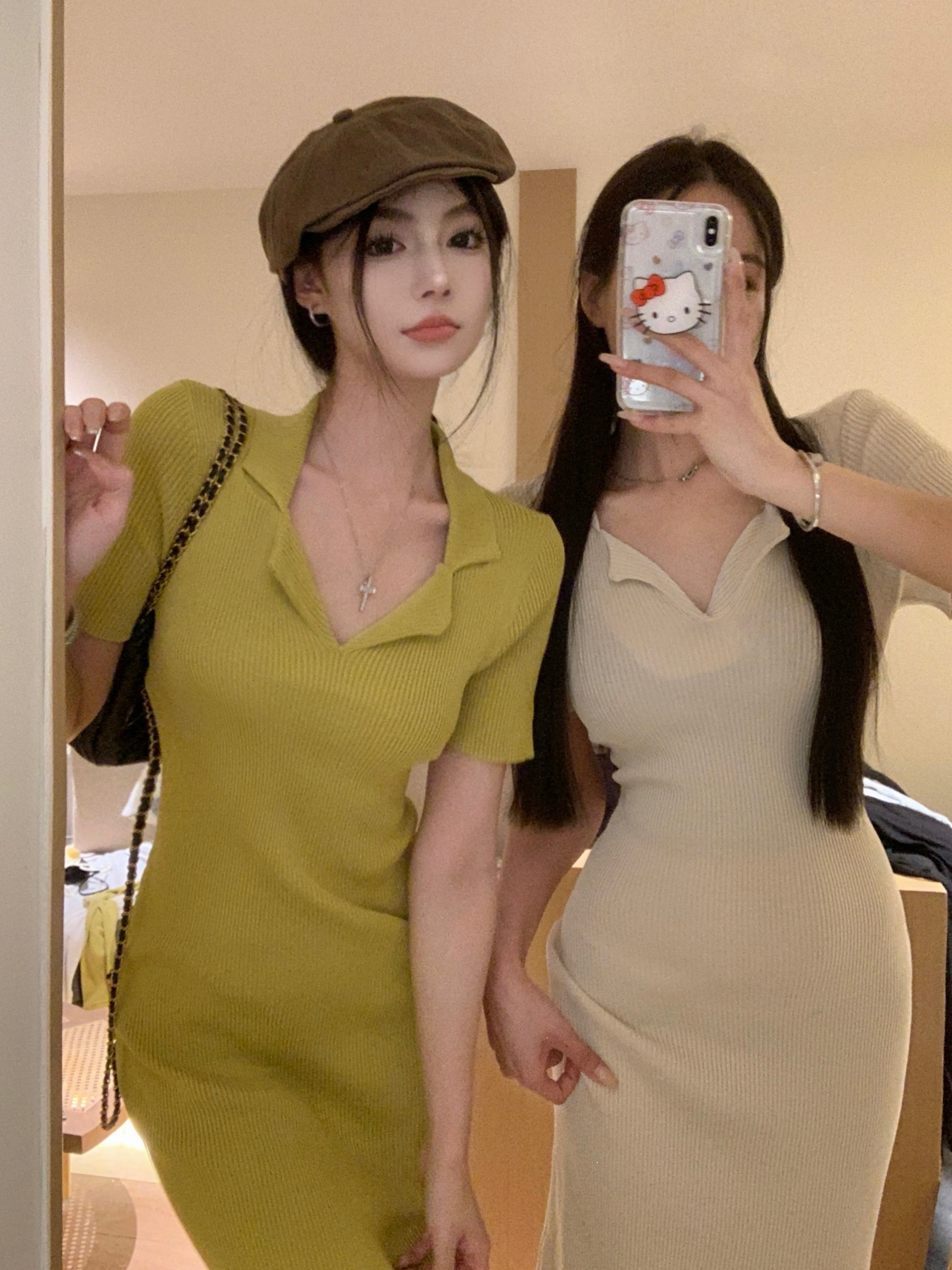 Real shot of French retro polo collar knitted skirt, slim fit and western style dress