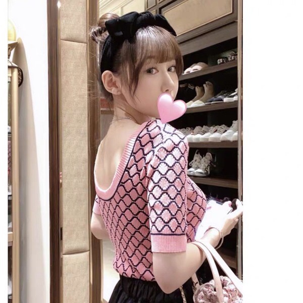 法式上衣女2024年春夏新款小個子名媛氣質修身性感露背針織衫短款