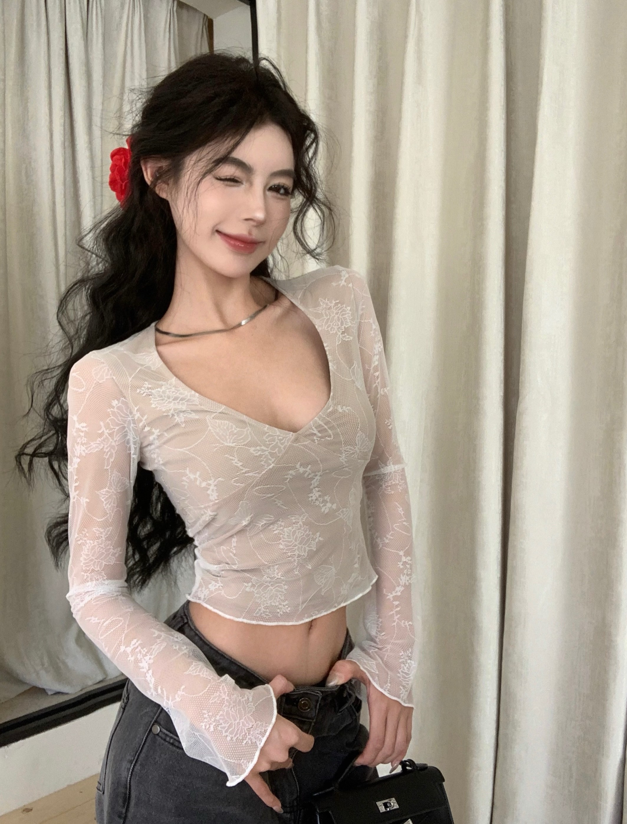 實拍 美式性感辣妹v領修身顯瘦長袖t恤設計網紗蕾絲上衣