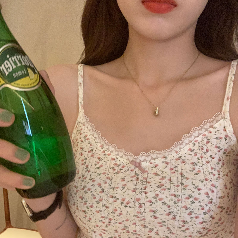 Real shot of cute girl's floral elastic small suspender girl's summer lace sexy versatile top
