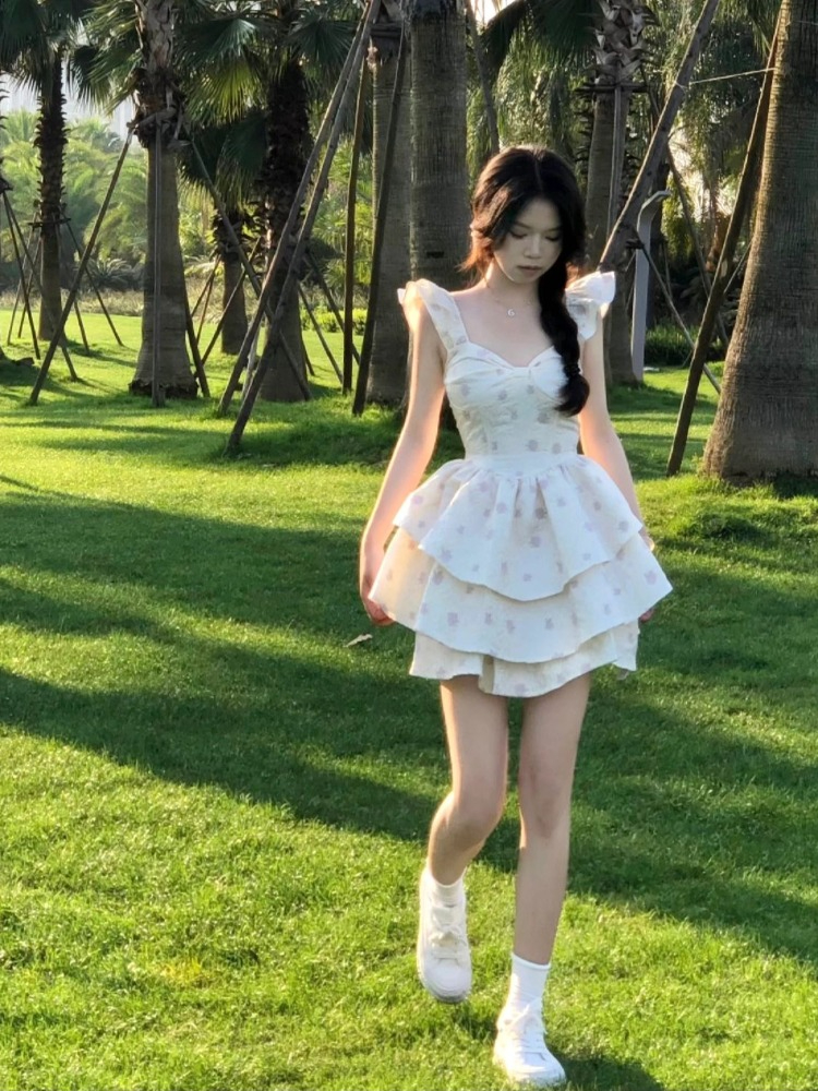 原版質量法式絕美甜辣妹飛飛袖吊帶連衣裙仙女收腰蓬蓬裙小個子