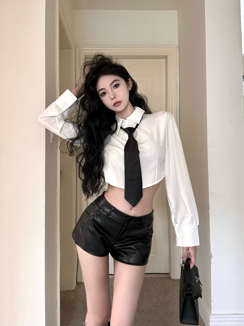 實拍學院風白色襯衫女收腰春款短款上衣免打領帶疊穿長袖襯衣