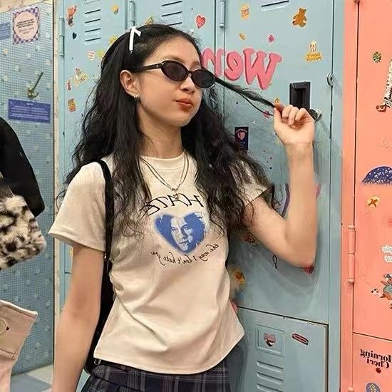 東日是個捲毛 白丁美術家印花正肩短袖T恤女夏季圓領顯瘦百搭上衣