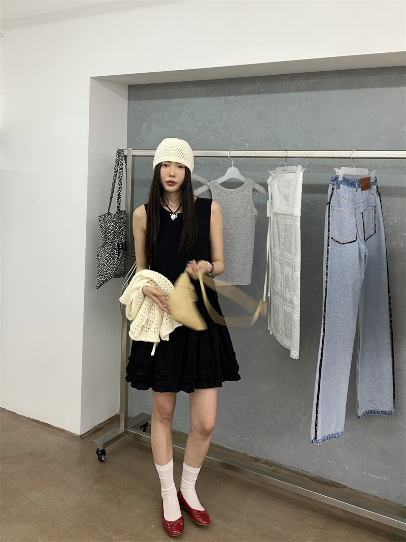Real shot of Korean fever's same style layered cake vest dress