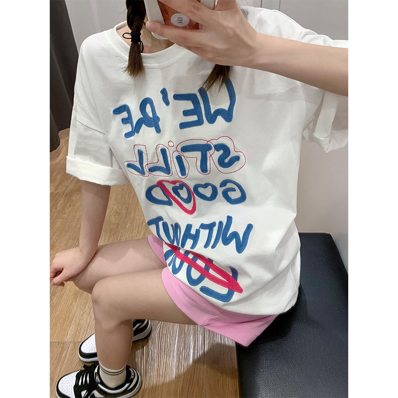 純棉210克精梳緊密後包領240斤大碼毛巾繡T恤女