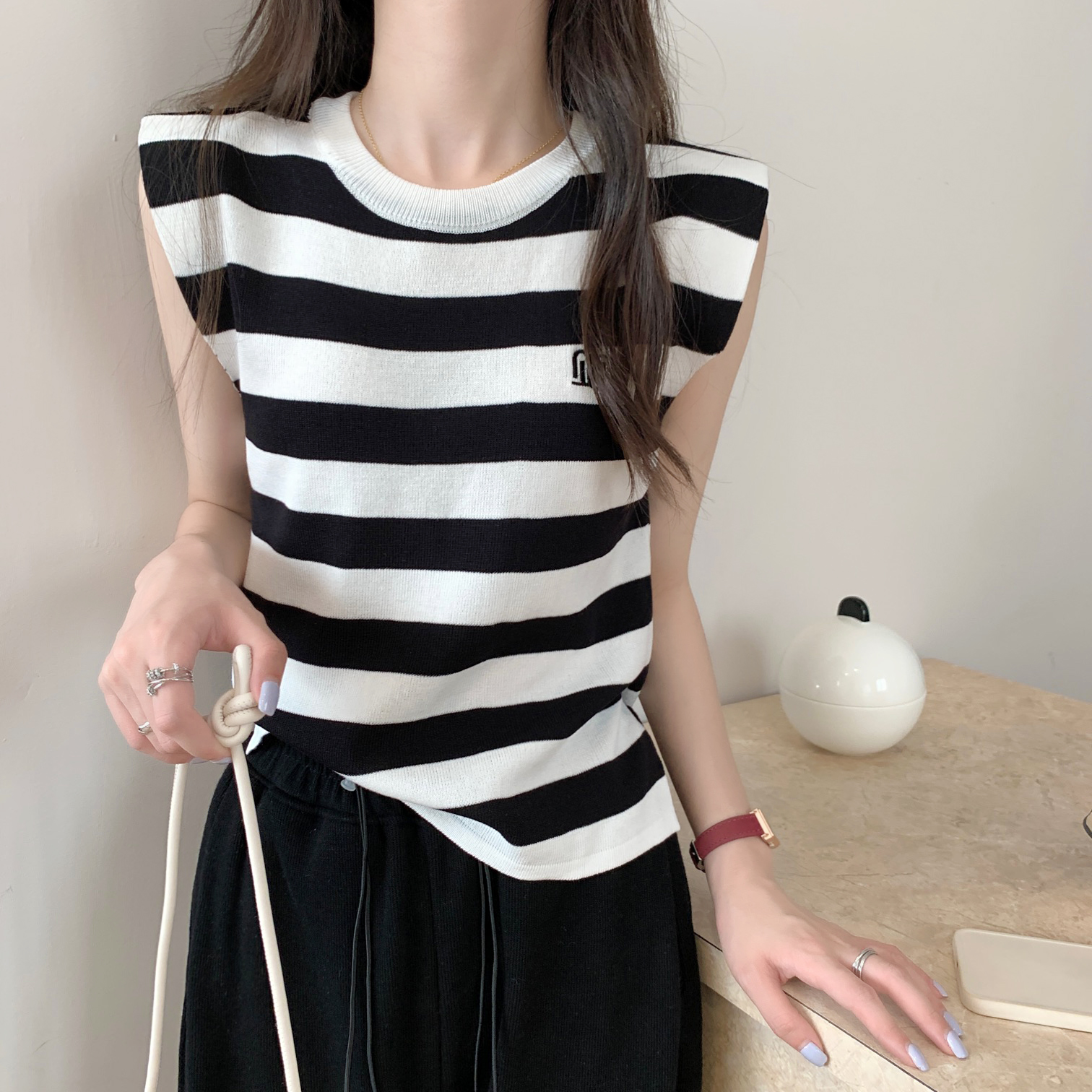 實拍輕鬆get直角肩無袖條紋針織背心墊肩T恤女夏潮搭冰絲圓領上衣