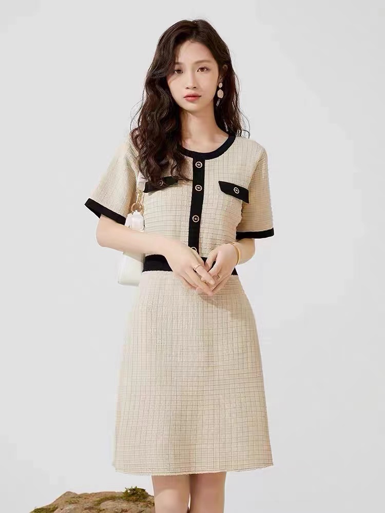 Xiaoxiangfeng slim and high-end waffle dress for women 2024 summer new style waist A-line skirt