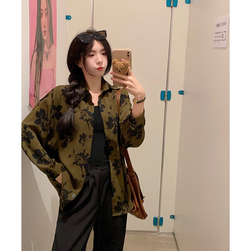 實拍  復古港味肌理感碎花襯衫女春季寬鬆垂感襯衣潮
