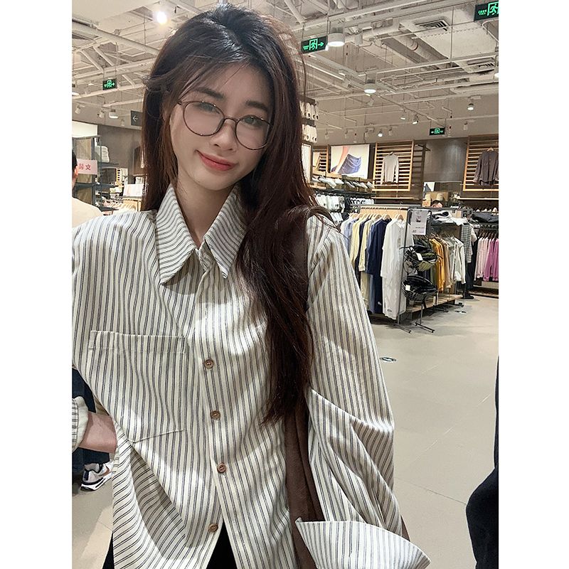 實拍  港風復古條紋襯衫女設計感寬鬆長袖襯衣上衣