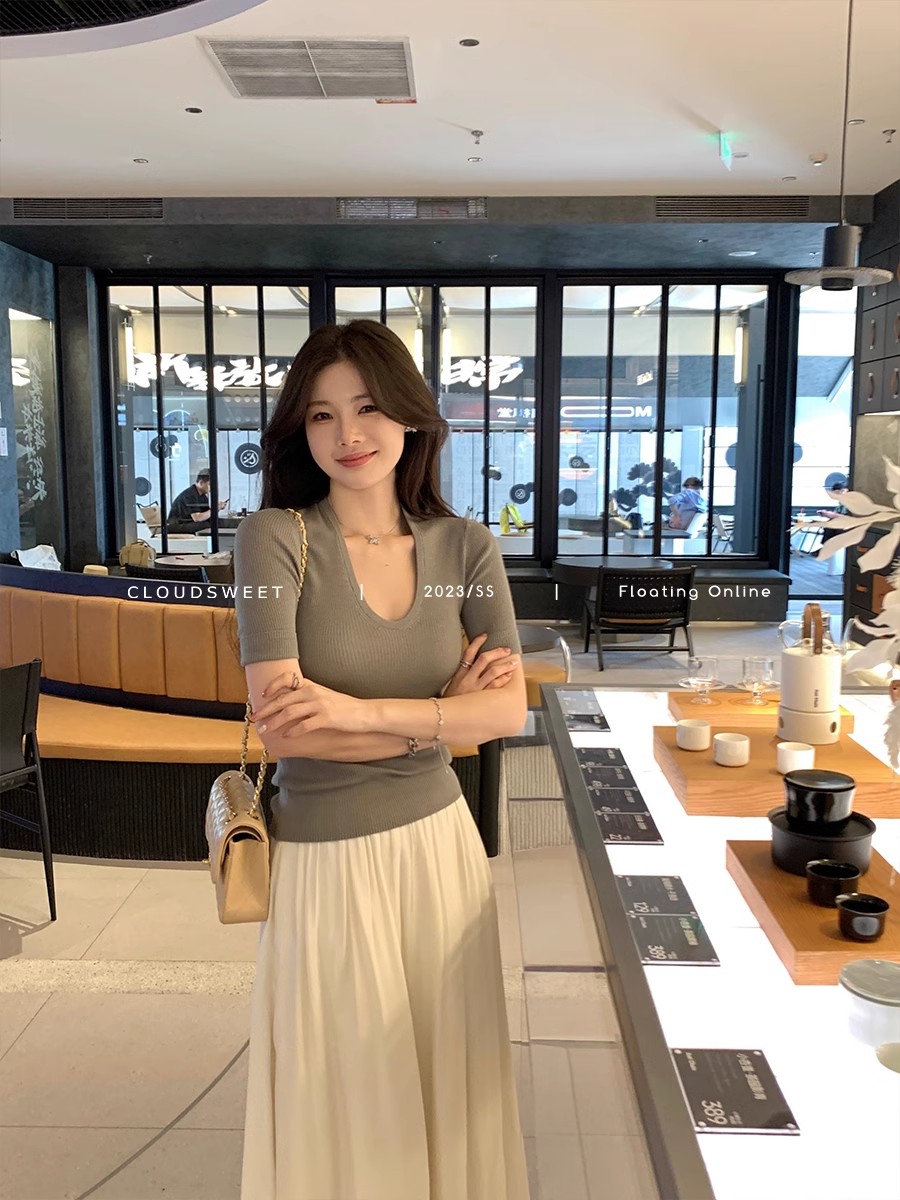 CloudSweet白雲甜 60s揚子紗羊毛針織上衣女夏薄款U領短袖修身t恤