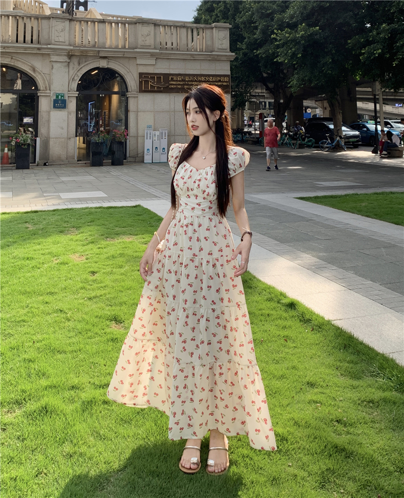 Actual shot of summer temperament pure desire slimming dress gentle niche design floral skirt