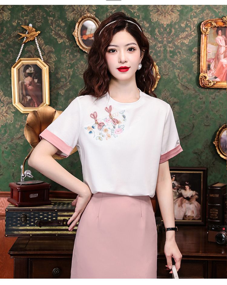 天貓質量刺繡短袖T恤女裝夏季設計感小眾寬鬆別致減齡上衣