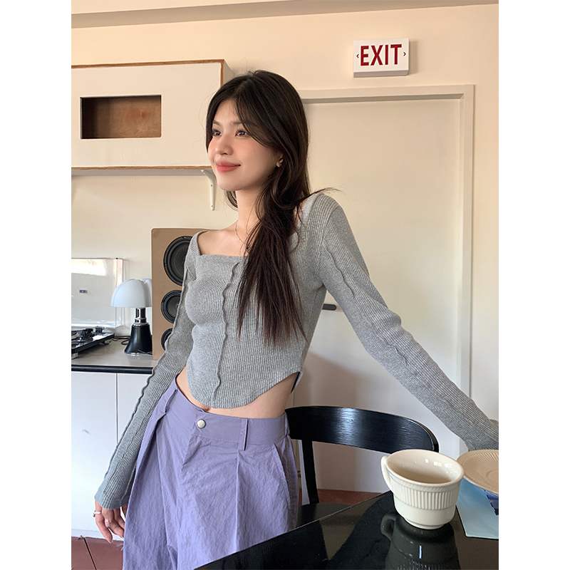 Real shot of early spring hot girl square collar slimming short solid color long-sleeved knitted T-shirt top 2024 new style