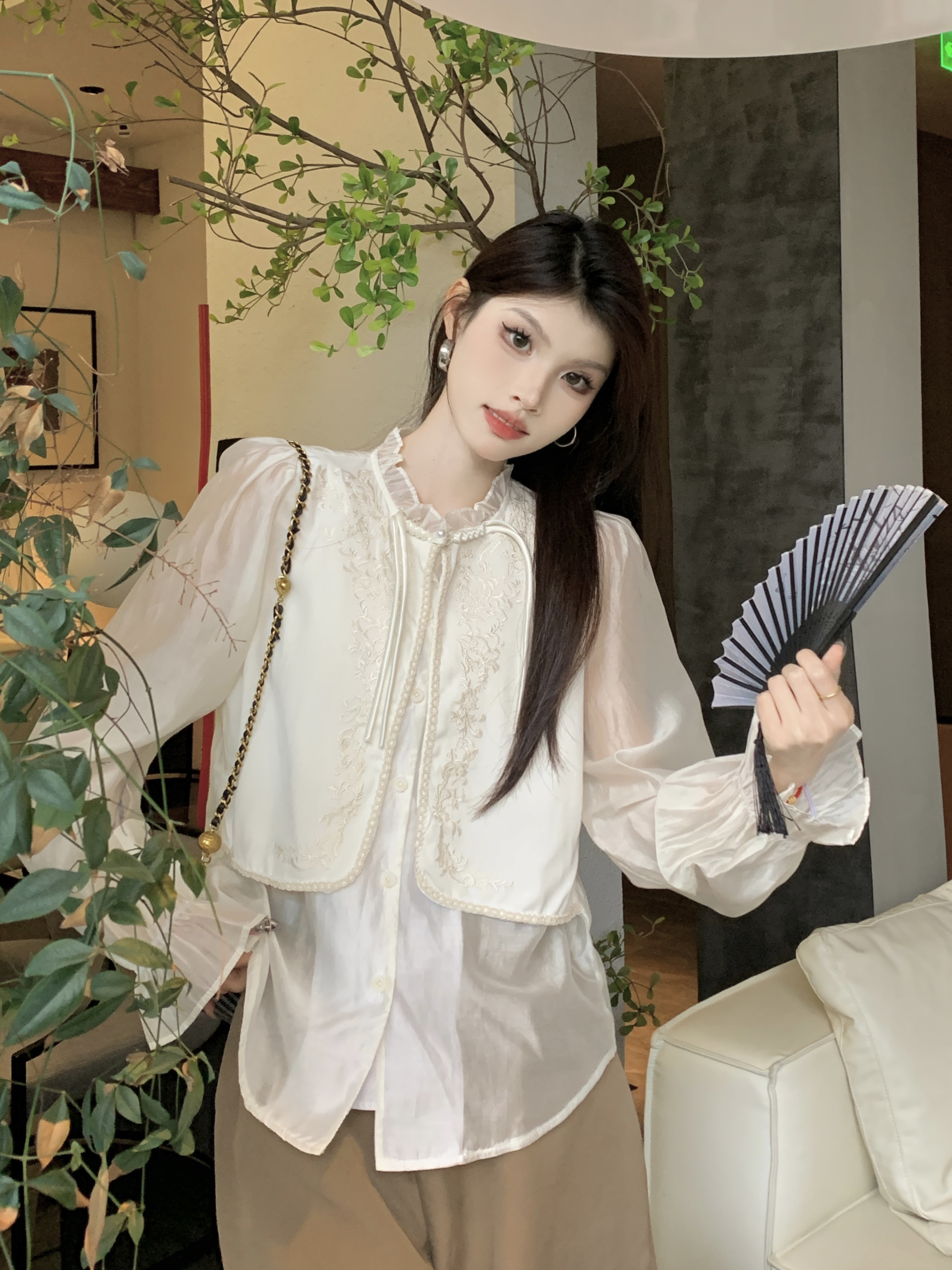 實拍 中式盤扣復古刺繡假兩件襯衫女春季高級設計感漂亮上衣