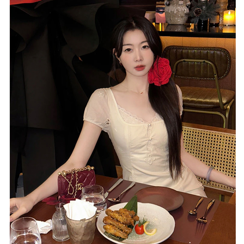 EIA 一堯 淡顏少女 春夏純欲法式氣質連衣裙修身復古鏤空刺繡長裙
