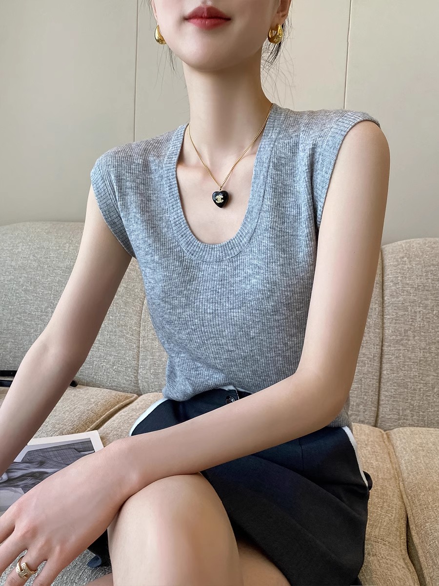 灰色U領無袖針織背心女夏季2024新款修身顯瘦百搭時尚上衣