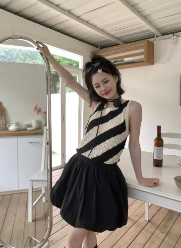 夏季新款韩版短袖时尚圆领纯欲风刺绣拼色绑带露脐短袖上衣女
