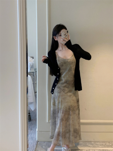 Actual shot of ink smudged style suspender dress, Chinese style long skirt + black thin sun protection cardigan