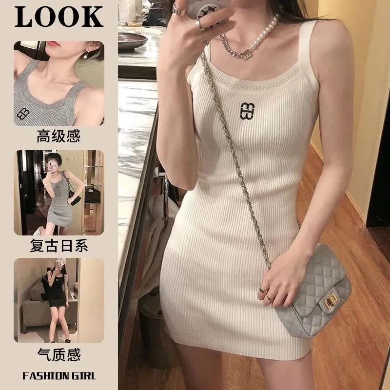 天貓質量2024新款法式針織吊帶裙春夏女裝穿搭修身顯瘦連衣裙