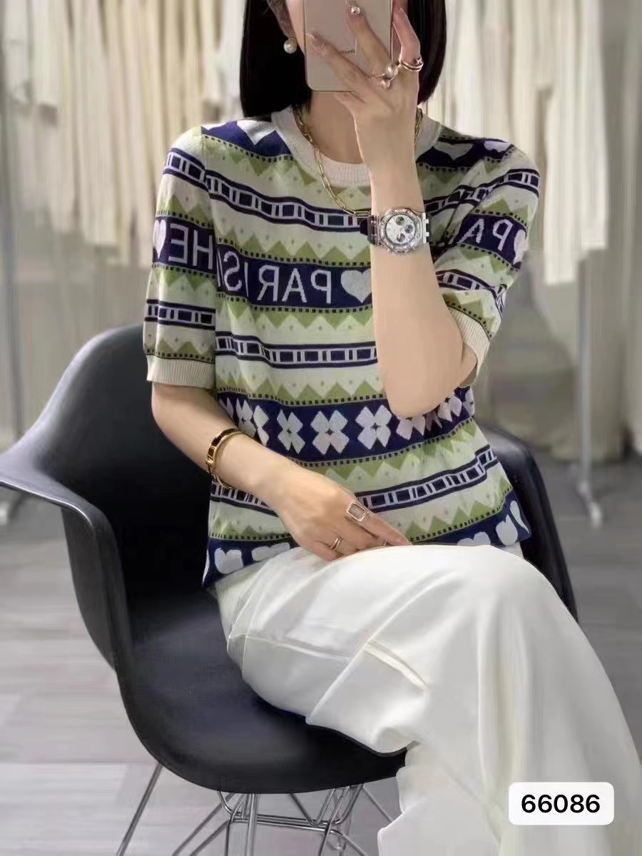 2024夏季新款韓版時尚圓領撞色愛心提花寬鬆短袖上衣女