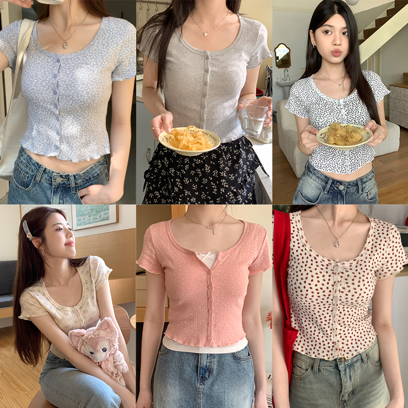 Real shot of retro small floral collarbone short-sleeved T-shirt women's spring and summer slimming short right shoulder top