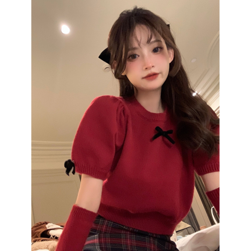 Zhenzhenjia high-end red sweater for women 2024 new style unique and chic short knitted top with niche design