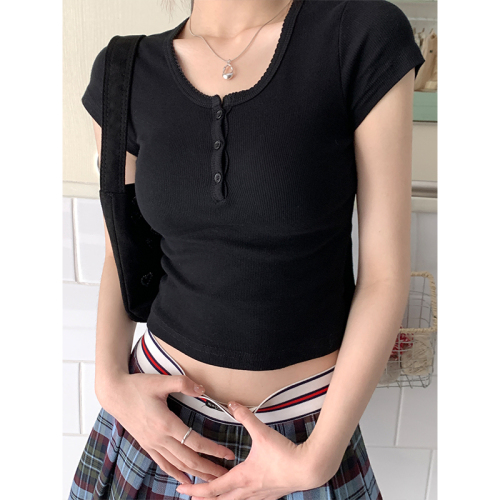 Real shot of a tight-fitting hot girl with bow print short-sleeved T-shirt for women in summer, right-shoulder buttoned lace top