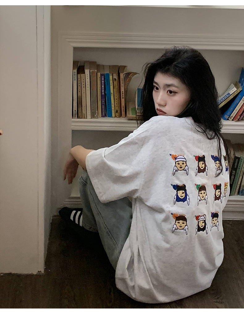 純棉210克精梳緊密後包領240斤大碼刺繡可愛T恤女