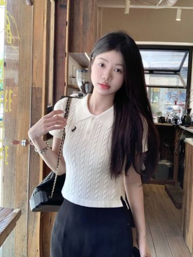 Real shot Summer new college style polo collar twist rabbit knitted short-sleeved top for women