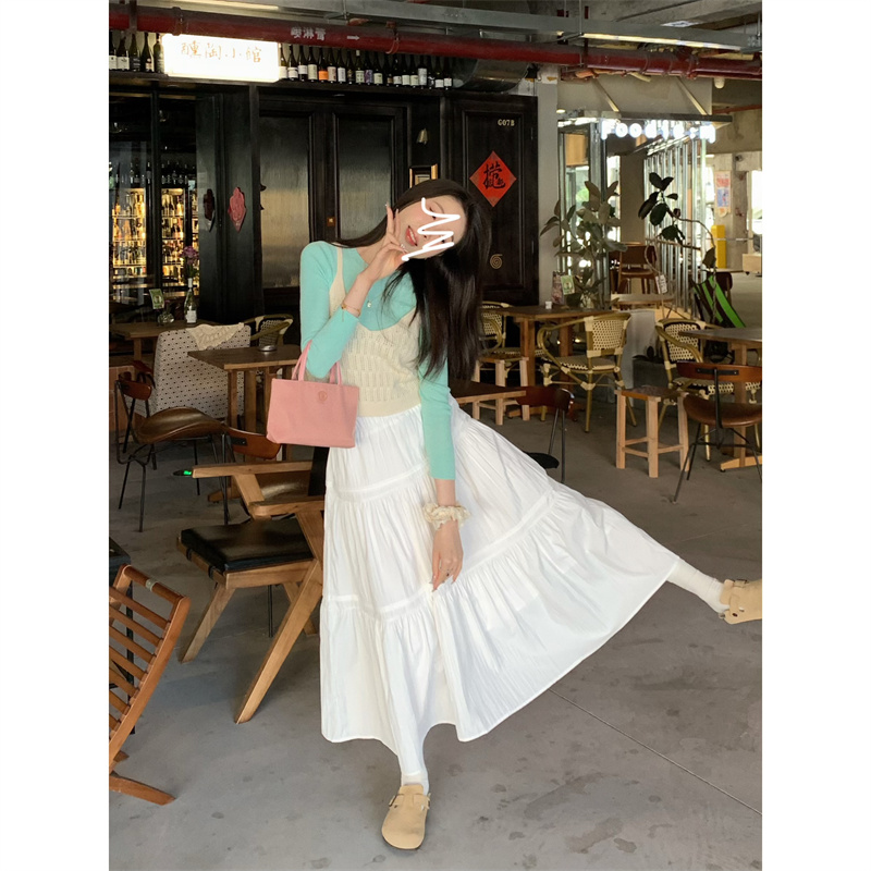 Actual shot~Female spring Korean style green bottoming + camisole skirt fashionable three-piece suit